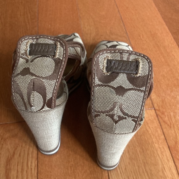 Coach wedge heels 8.5 - Picture 4 of 9